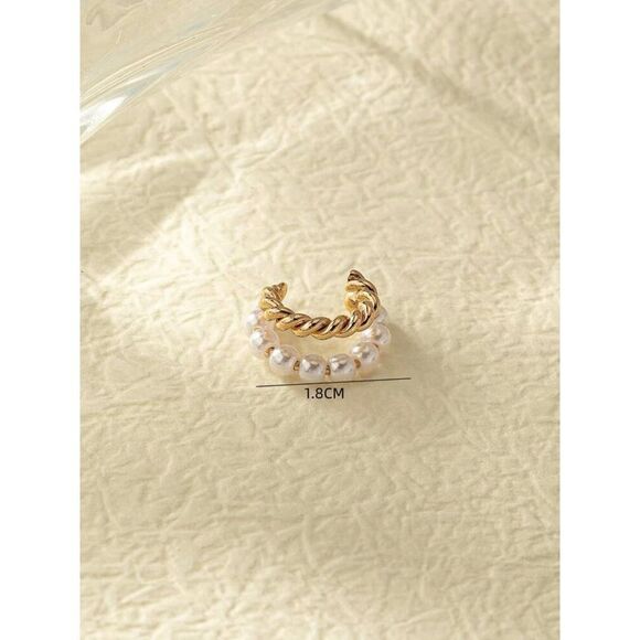 Pearl earrings, vintage layered, without piercing, pearl, cartilage Cuff - Picture 5 of 10